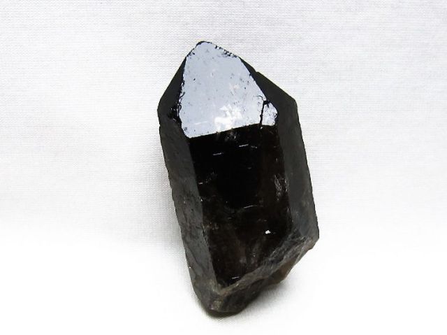 ブラジル産 モリオン 純天然 黒水晶 原石 [t633-2711]