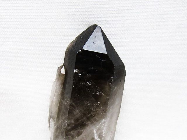 ブラジル産 モリオン 純天然 黒水晶 原石 [t633-2727]