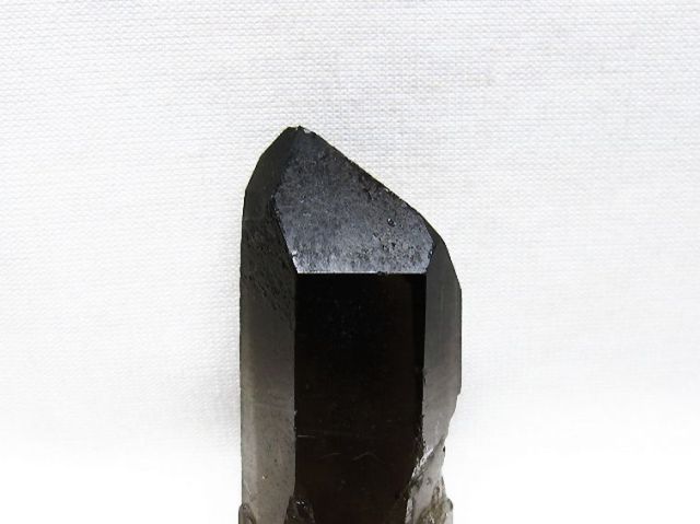 ブラジル産 モリオン 純天然 黒水晶 原石 [t633-2748]