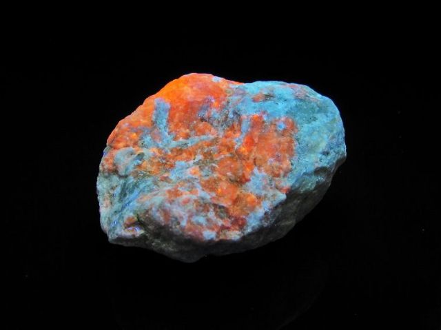 ハックマナイト 原石[T636-1494]