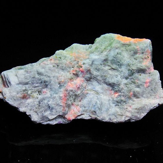 ハックマナイト 原石[T636-2114]