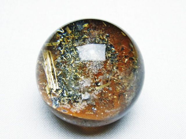 ゴールドタイチンルチル入り水晶丸玉 37mm [T637-4638]