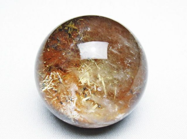 ゴールドタイチンルチル入り水晶丸玉 43mm [T637-4679]