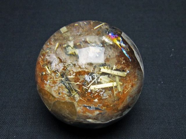ゴールドタイチンルチル入り水晶丸玉 45mm [T637-4731]