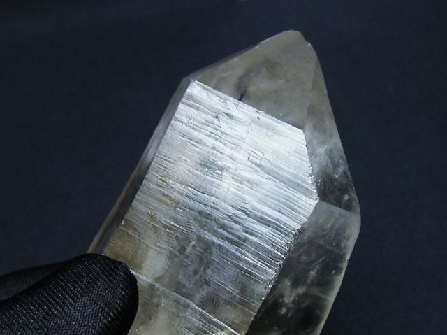 レムリアンシード水晶原石 ミナスジェライス州コリント産 ※証明書付き[T641-1659]