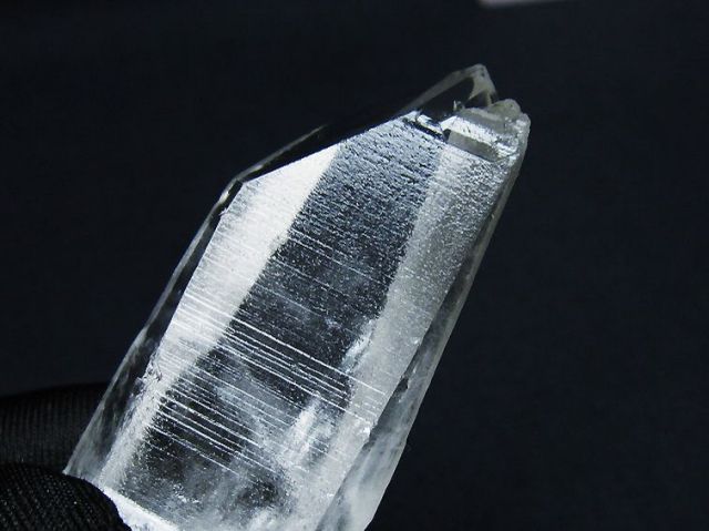 レムリアンシード水晶原石 ミナスジェライス州コリント産 ※証明書付き[T641-1860]