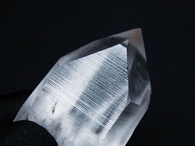 レムリアンシード水晶原石 ミナスジェライス州コリント産 ※証明書付き[T641-1873]