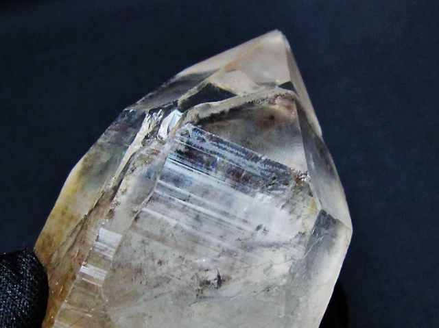 レムリアンシード 水晶原石 ミナスジェライス州コリント産 ※証明書付き[T641-1933]