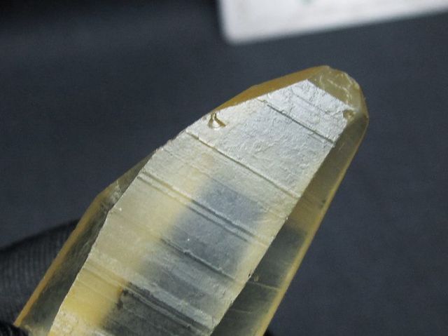 シトリン レムリアンシード水晶原石 ミナスジェライス州コリント産 ※証明書付き[T641-2166]
