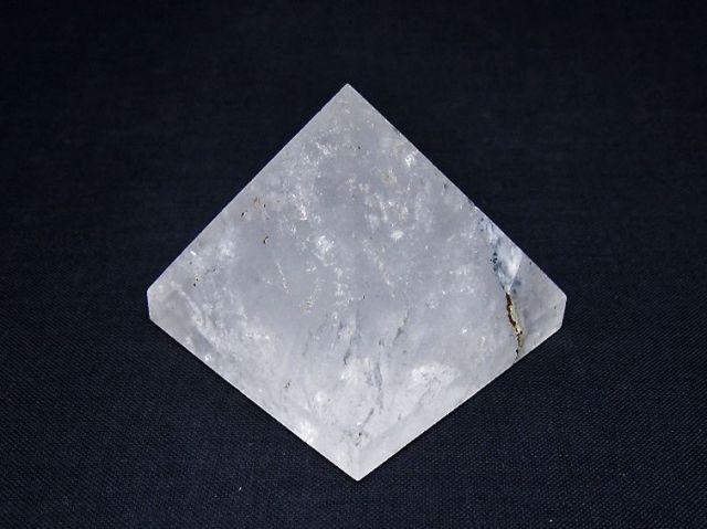 ヒマラヤ水晶ピラミッド[T648-3520]