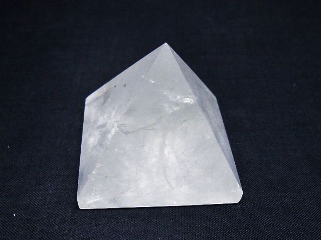 ヒマラヤ水晶ピラミッド[T648-3537]