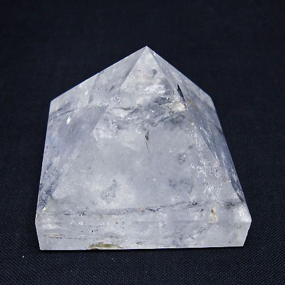 ヒマラヤ水晶ピラミッド [t648-3568]