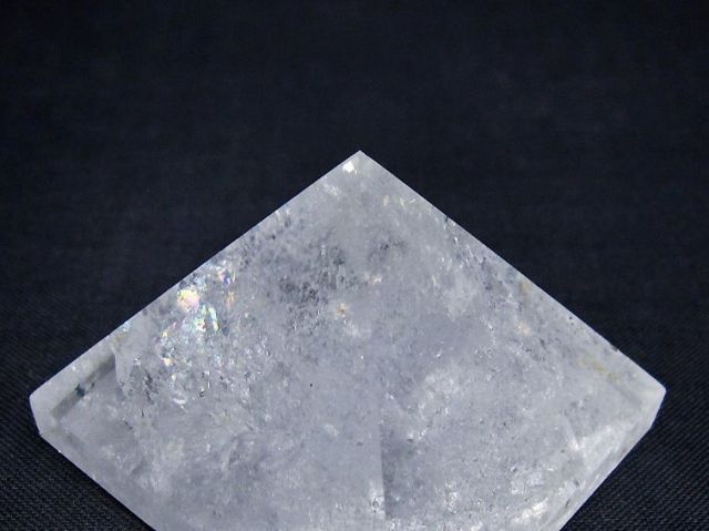 ヒマラヤ水晶ピラミッド[T648-3599]