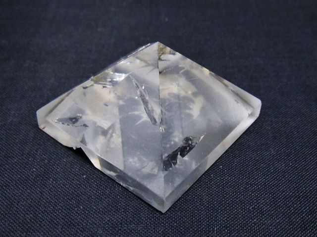 ヒマラヤ水晶原石 [t648-3704]