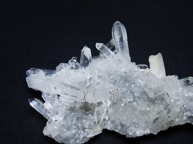 ヒマラヤ水晶クラスター[T661-9150]