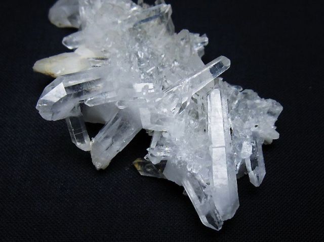 ヒマラヤ水晶クラスター[T661-9150]