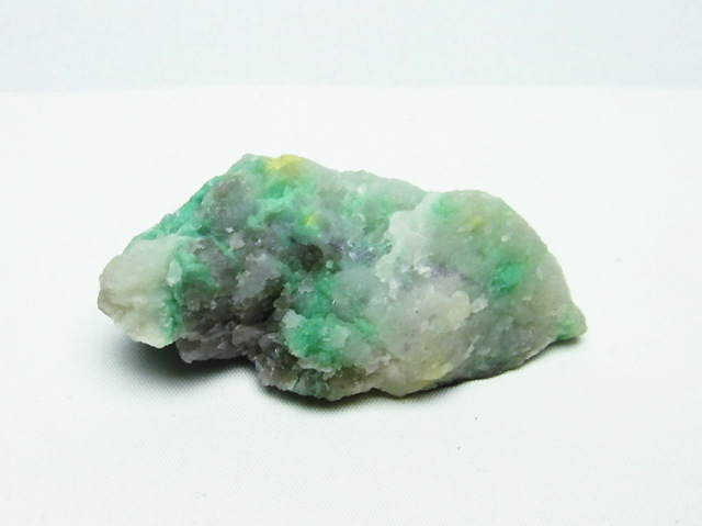 エメラルド　原石　天然石　ミネラル　鉱物　グリーン　コレクション パワーストーン 天然石 エメラルド原石[T672-1406]