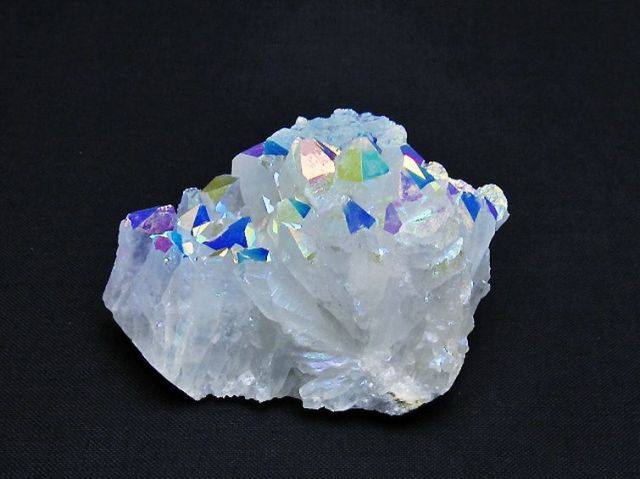 レインボーオーラ水晶クラスター[T693-4566]