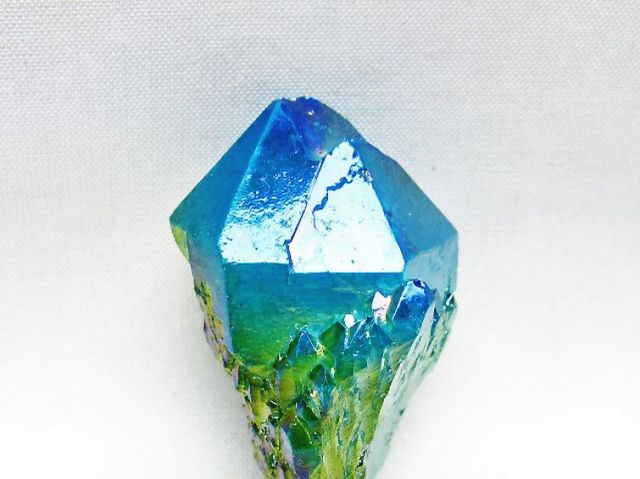 オーラ水晶 オーラクリスタル カテドラルライブラリー 原石 (グリーン)[T693-5285]