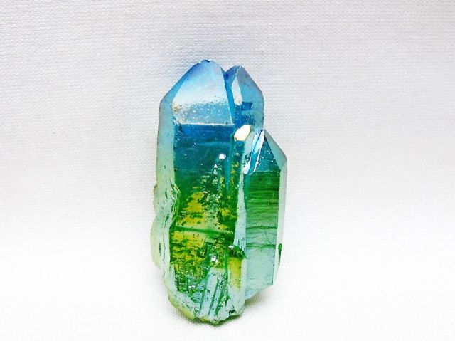 オーラ水晶 オーラクリスタル カテドラルライブラリー 原石 (グリーン) [t693-5803]