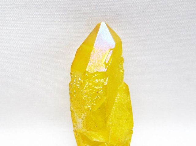 オーラ水晶 オーラクリスタル カテドラルライブラリー 原石 (イエロー) [t693-5867]