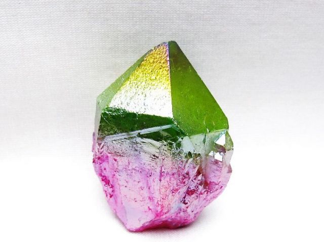 オーラ水晶 オーラクリスタル カテドラルライブラリー 原石(レインボー) [t693-5982]