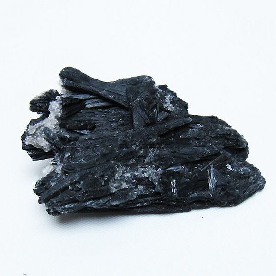 ブラック カイヤナイト 原石[T697-4160]