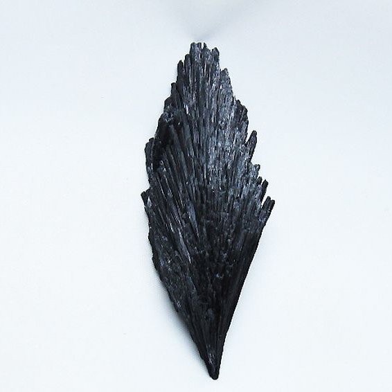 ブラック カイヤナイト 原石[T697-4175]