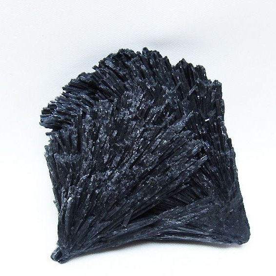 ブラック カイヤナイト 原石[T697-4185]