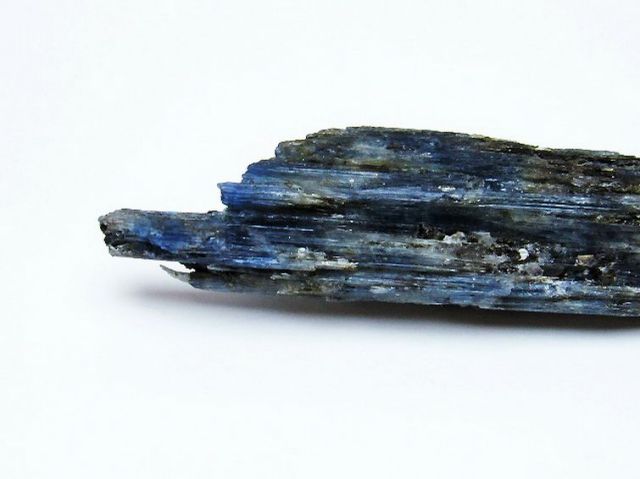 カイヤナイト原石[T699-2232]