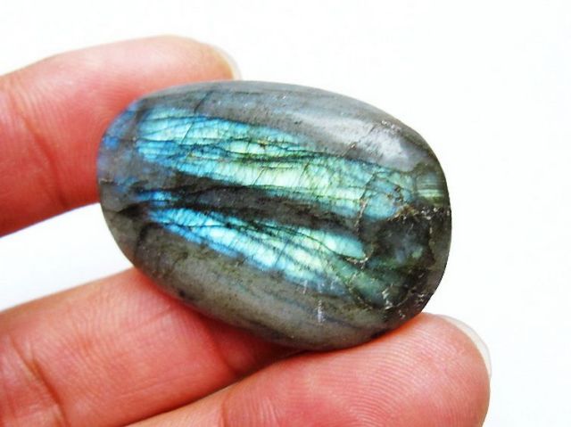 パワーストーン 天然石 ラブラドライト原石[T703-4774]