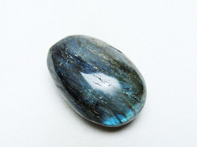 6.ラブラドライトで作ったカミキリ虫　　天然石　処分 6.ラブラドライトで作ったカミキリ虫 天然石 処分 【公式通販】