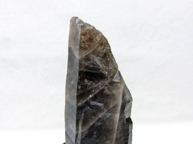 ライトニング水晶原石 [t704-1364]