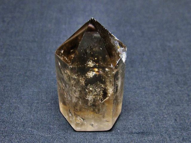 虹入りライトニング水晶ガーデンクォーツ（庭園水晶）六角柱