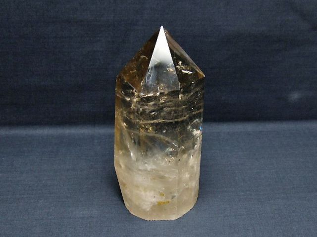 虹入りライトニング水晶ガーデン水晶六角柱 [t705-7633]