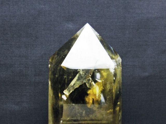 2Kgシトリン水晶六角柱[T719-4394]