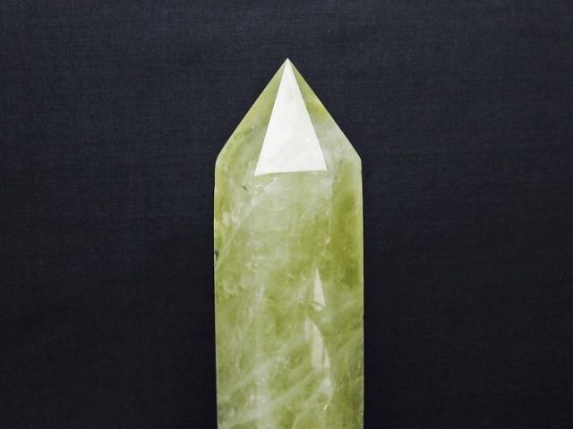1.6Kgシトリン水晶六角柱[T719-4521]