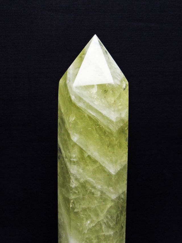 1.1Kgシトリン水晶六角柱[T719-4945]