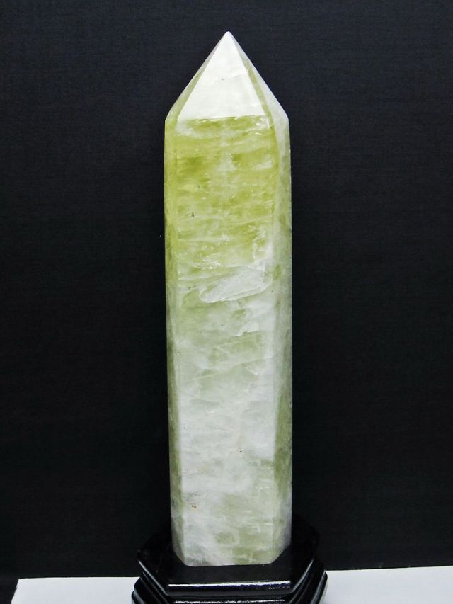 1.8Kgシトリン水晶六角柱 [t719-5093]