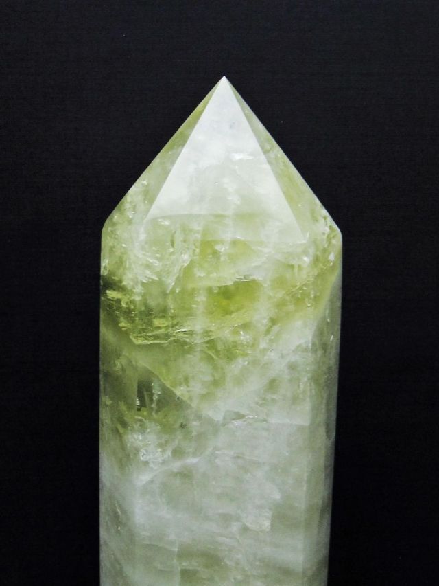 2.1Kgシトリン水晶六角柱 [t719-5097]