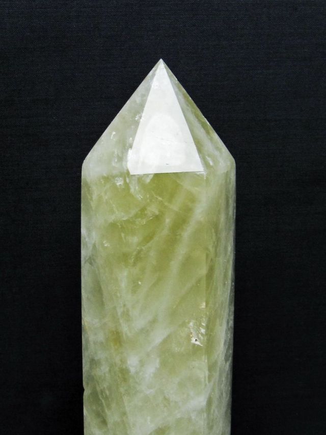 1.2Kgシトリン水晶六角柱 [t719-5101]