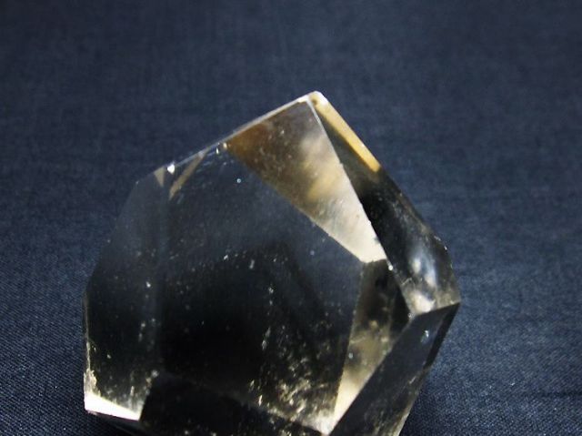 天然原石72 パワーストーン 天然石 ファントム入り水晶 原石[T72-2339]