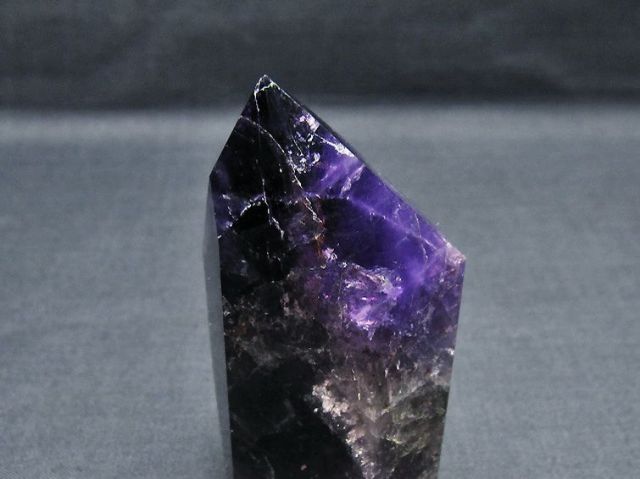 アメジスト原石 [t720-1053]