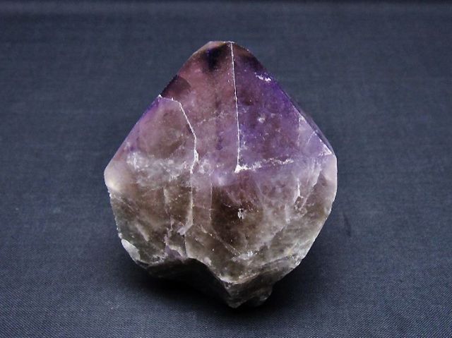 アメジスト六角柱[T720-1230]