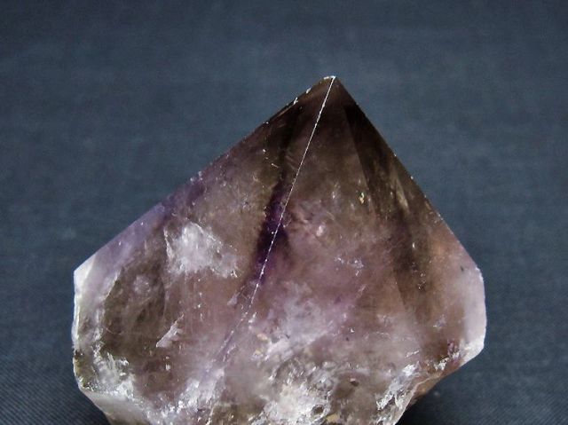 アメジスト六角柱[T720-1241]