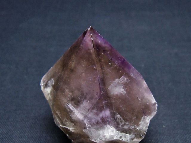 アメジスト六角柱[T720-1241]
