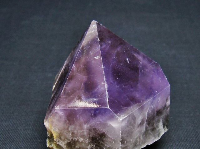 アメジスト六角柱[T720-1253]