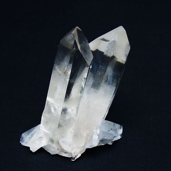 レムリアンシード水晶クラスター　干渉された日本式双晶　透明度高く美しい レムリアンシード水晶クラスター干渉された日本式双晶透明度高く