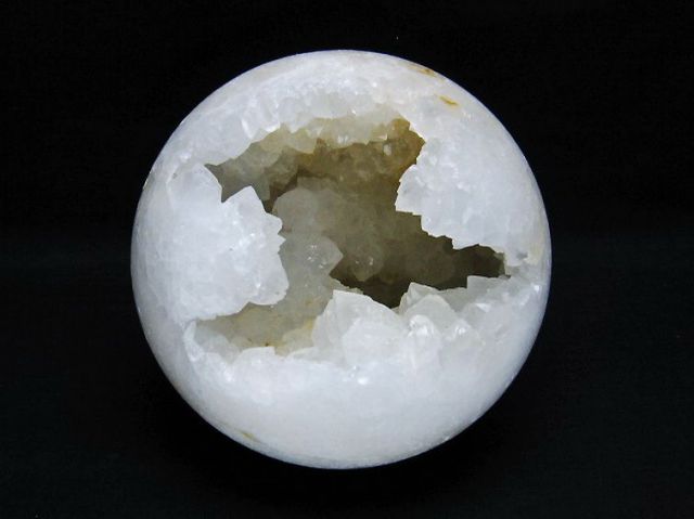 1.4Kgモロッコ産水晶 笑口丸玉 120mm [T722-1039]