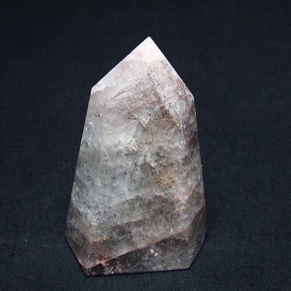 プラチナルチル入り水晶六角柱[T725-2215]